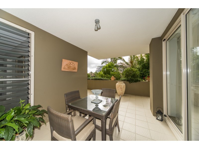 1775 Rialto Quay Drive, Hope Island QLD 4212