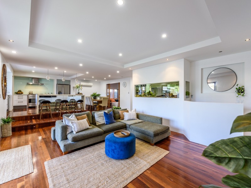 31 Tarni Street, Coombabah QLD 4216