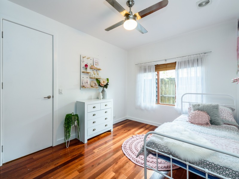 31 Tarni Street, Coombabah QLD 4216