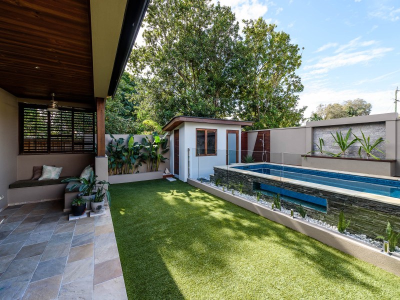 31 Tarni Street, Coombabah QLD 4216