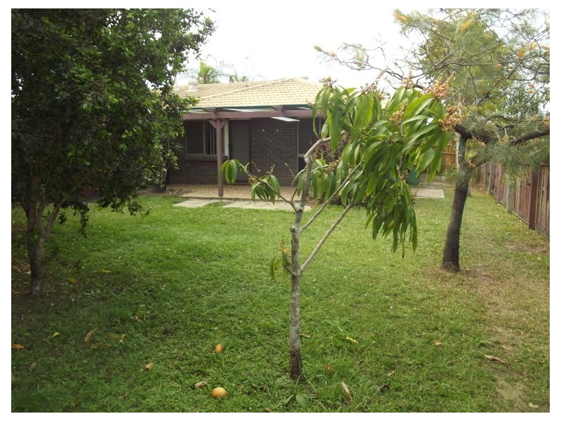 2/8 Galaxy Court, Labrador QLD 4215