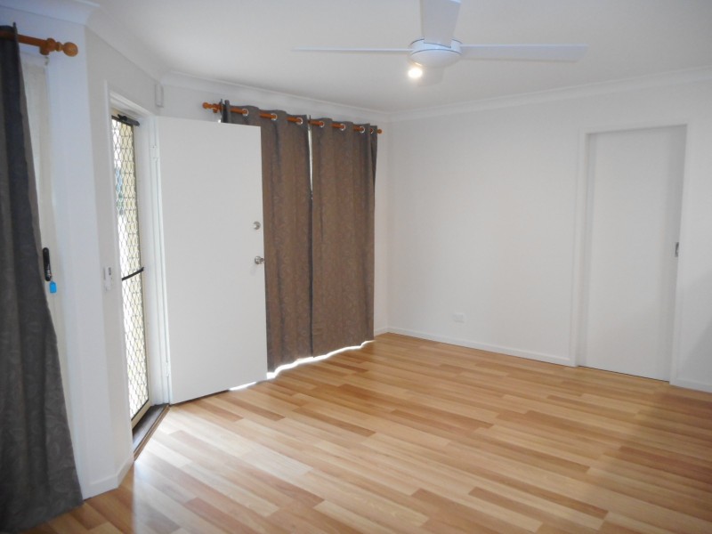 13/137 Olsen Avenue, Labrador QLD 4215