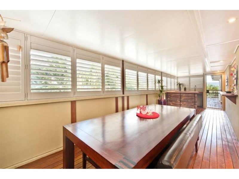 24 Killowill Avenue, Paradise Point QLD 4216