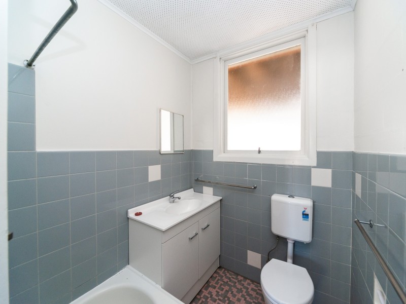 2/40 Sunrise Boulevard, Surfers Paradise QLD 4217