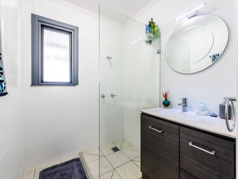 5 Kenmar Street, Labrador QLD 4215