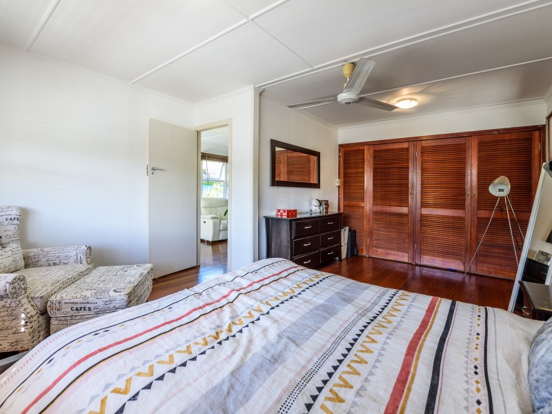 5 Kenmar Street, Labrador QLD 4215