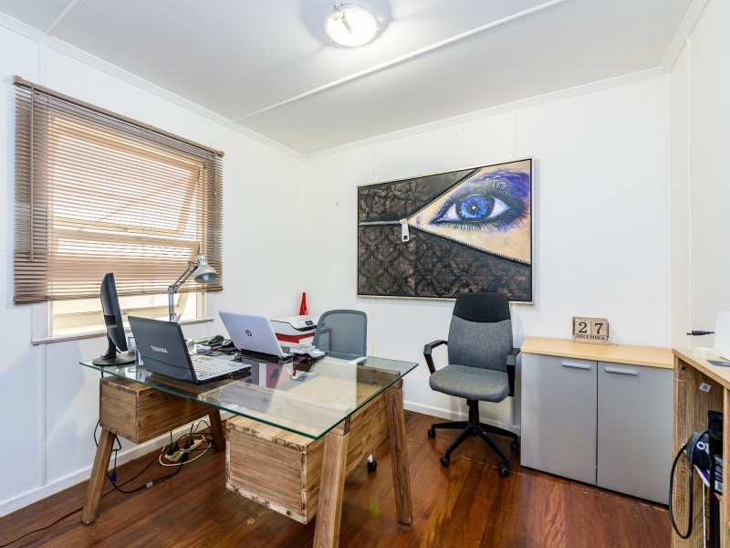 5 Kenmar Street, Labrador QLD 4215