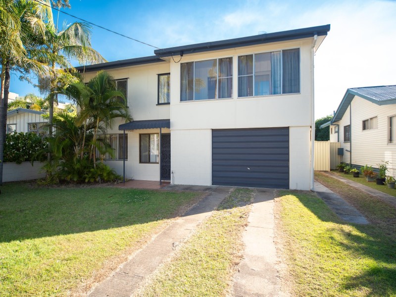 9 Oleander Avenue, Biggera Waters QLD 4216