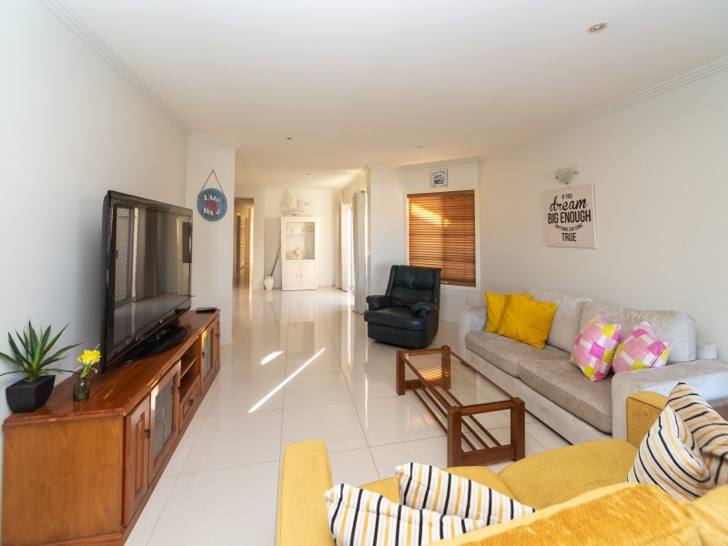 17A Inga Avenue, Surfers Paradise QLD 4217