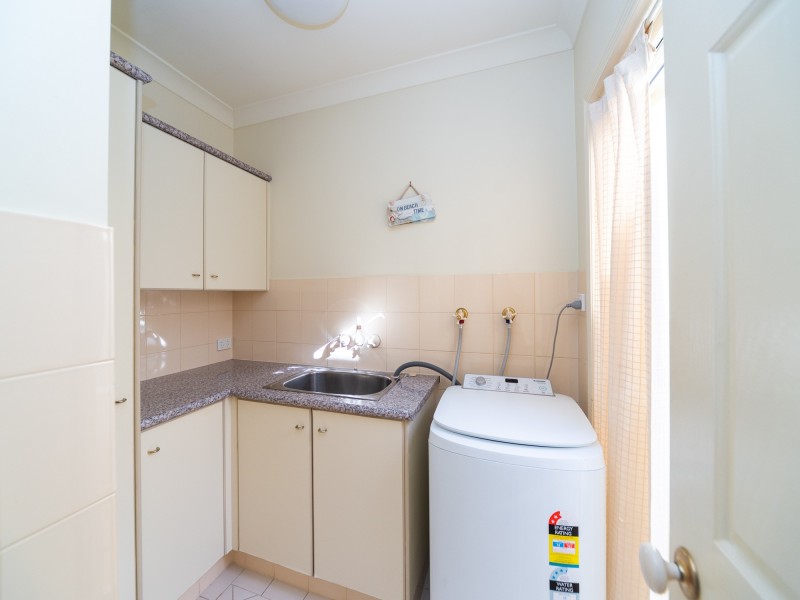 17A Inga Avenue, Surfers Paradise QLD 4217