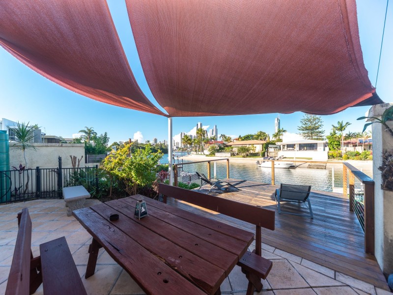 17A Inga Avenue, Surfers Paradise QLD 4217