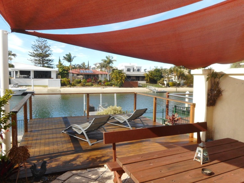 17A Inga Avenue, Surfers Paradise QLD 4217