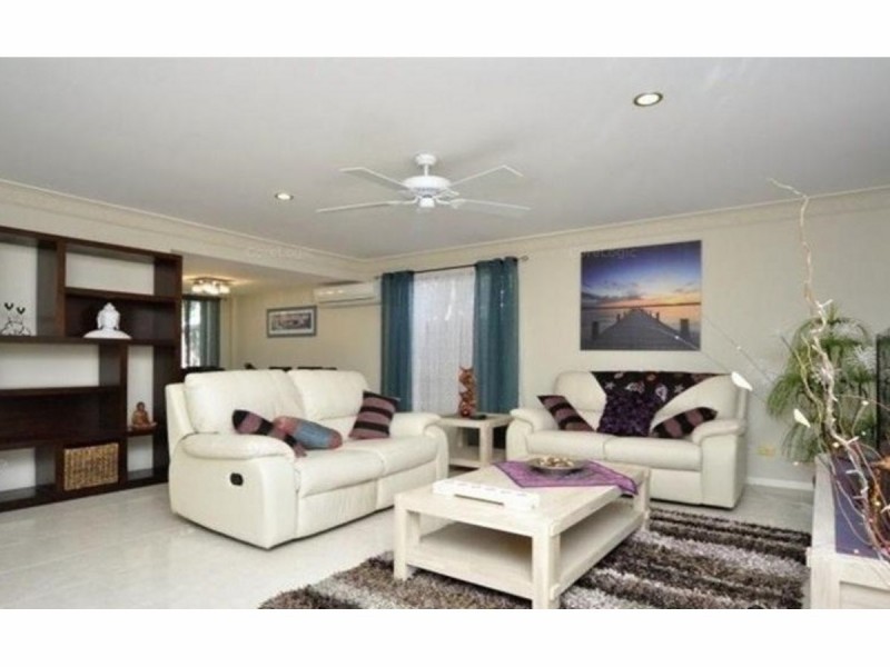 1/348 Oxley Drive, Coombabah QLD 4216