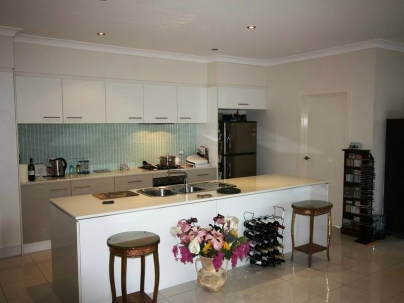 15 Galley Road, Hope Island QLD 4212