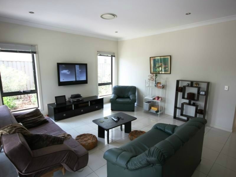 15 Galley Road, Hope Island QLD 4212