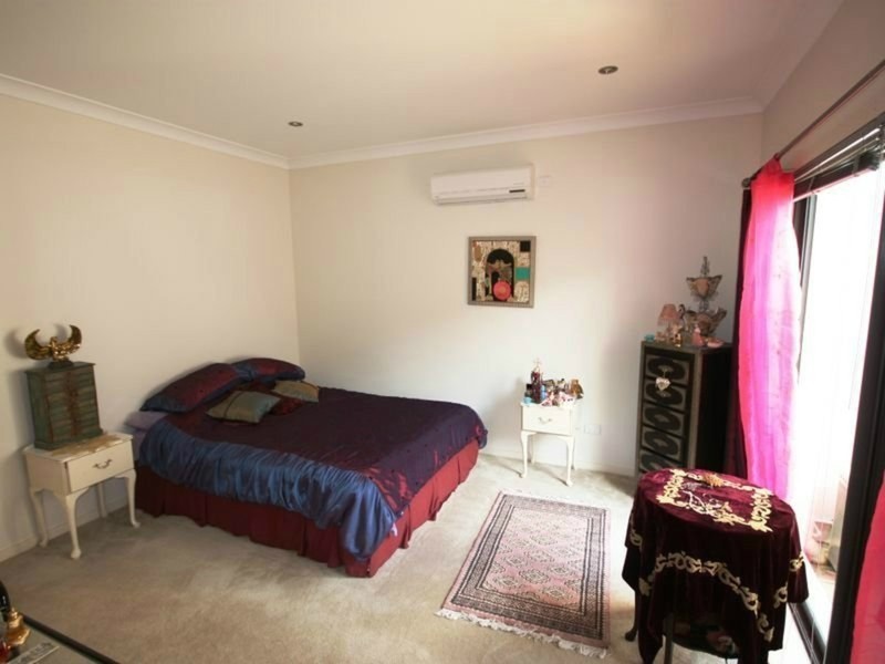 15 Galley Road, Hope Island QLD 4212