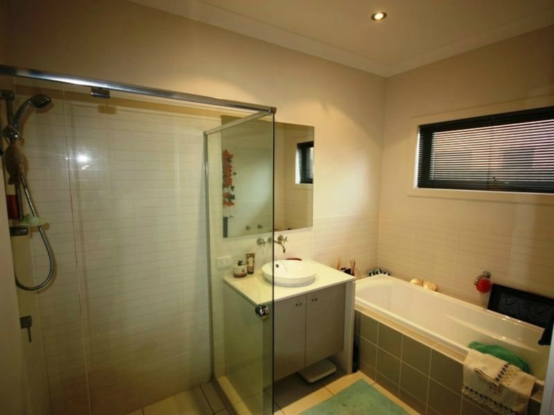 15 Galley Road, Hope Island QLD 4212
