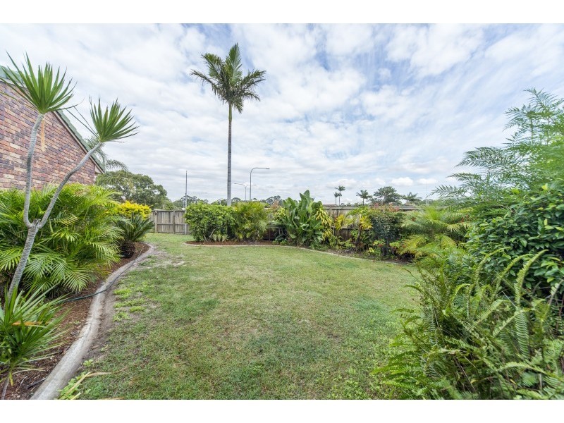 61 Matthew Flinders Drive, Paradise Point QLD 4216