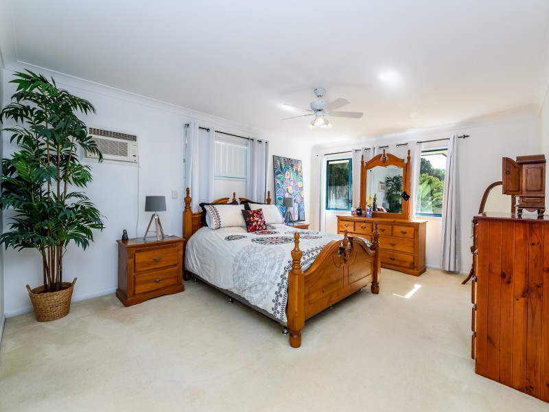 4 Miriam Court, Parkwood QLD 4214