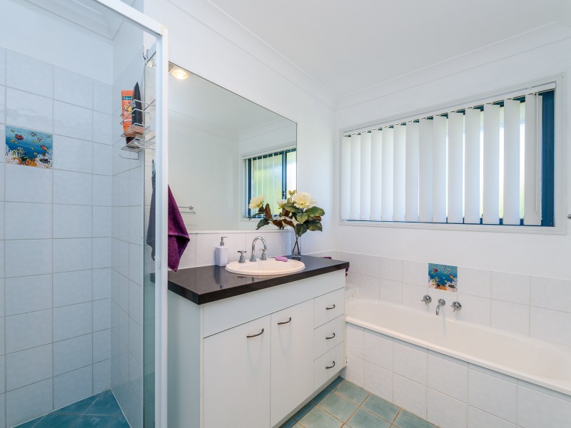 4 Miriam Court, Parkwood QLD 4214