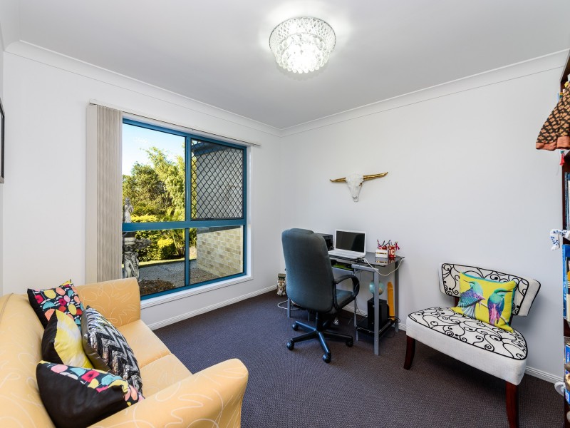 4 Miriam Court, Parkwood QLD 4214