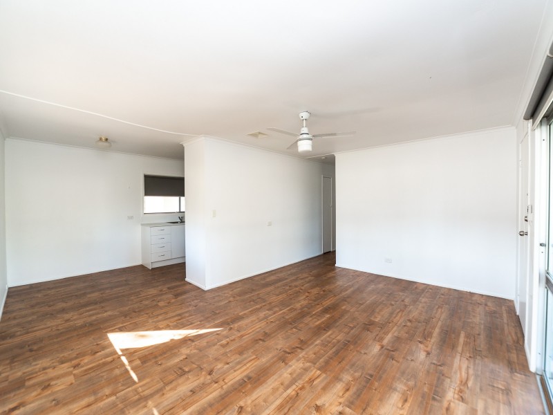 13 Milton Avenue, Paradise Point QLD 4216
