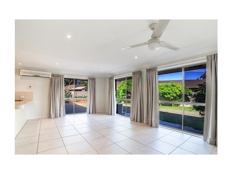 1/7 Napper Road, Arundel QLD 4214