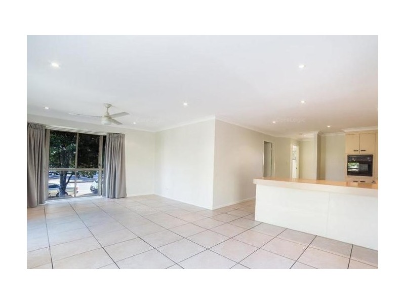 1/7 Napper Road, Arundel QLD 4214
