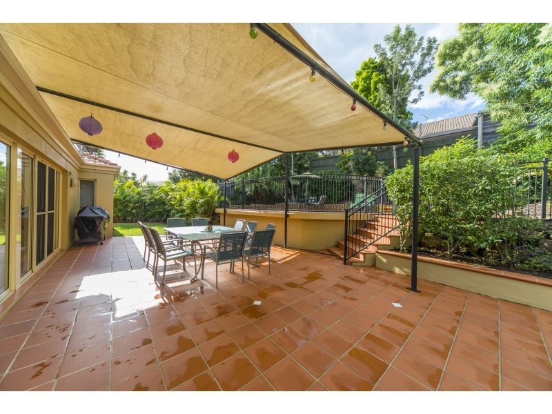 11 Von Nida Street, Parkwood QLD 4214