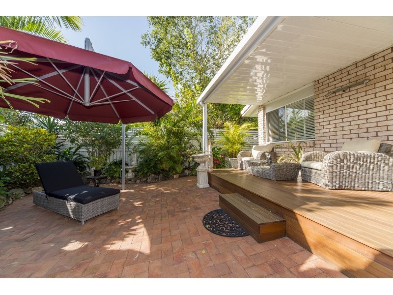 2/33 Nankeen Avenue, Paradise Point QLD 4216