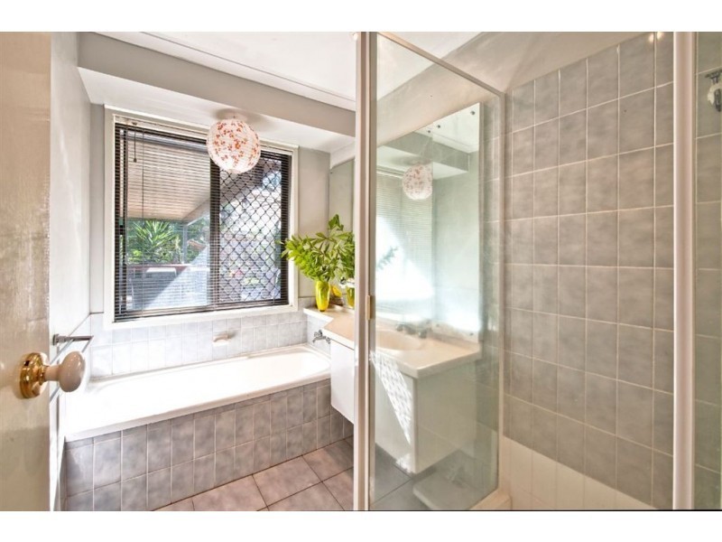 3 Ballard Place, Coombabah QLD 4216