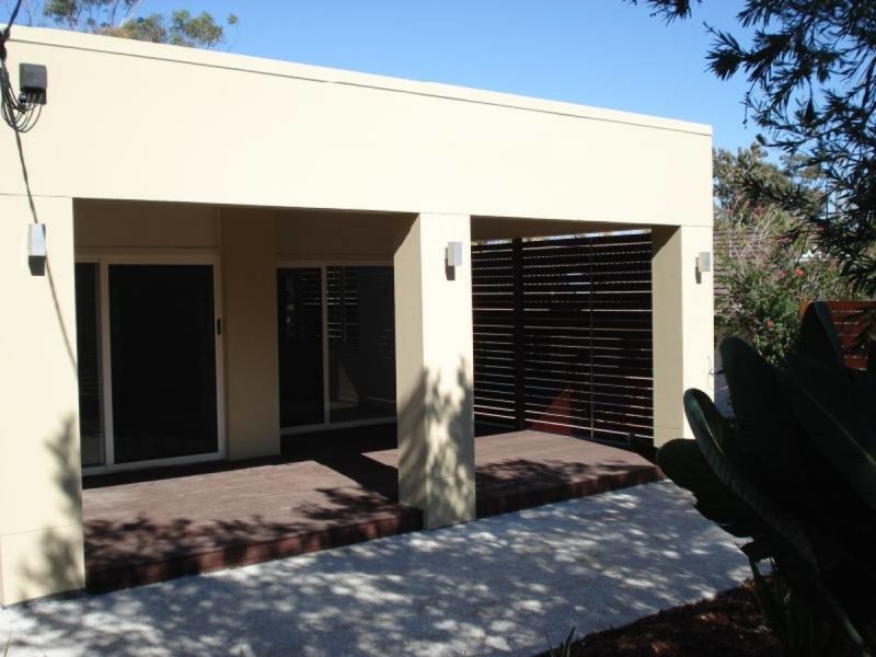 1/98 Imperial Parade, Labrador QLD 4215