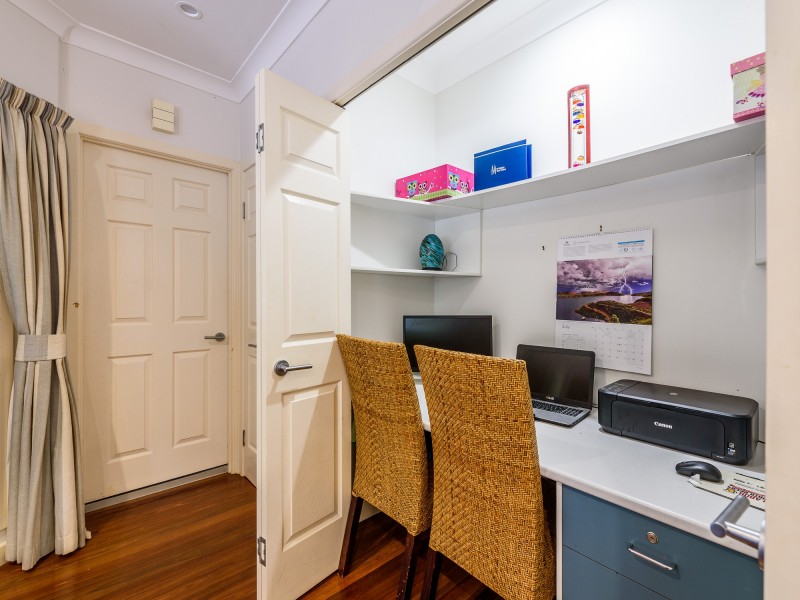 57 Annerley Avenue, Runaway Bay QLD 4216