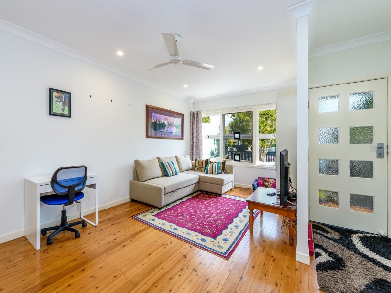 57 Annerley Avenue, Runaway Bay QLD 4216