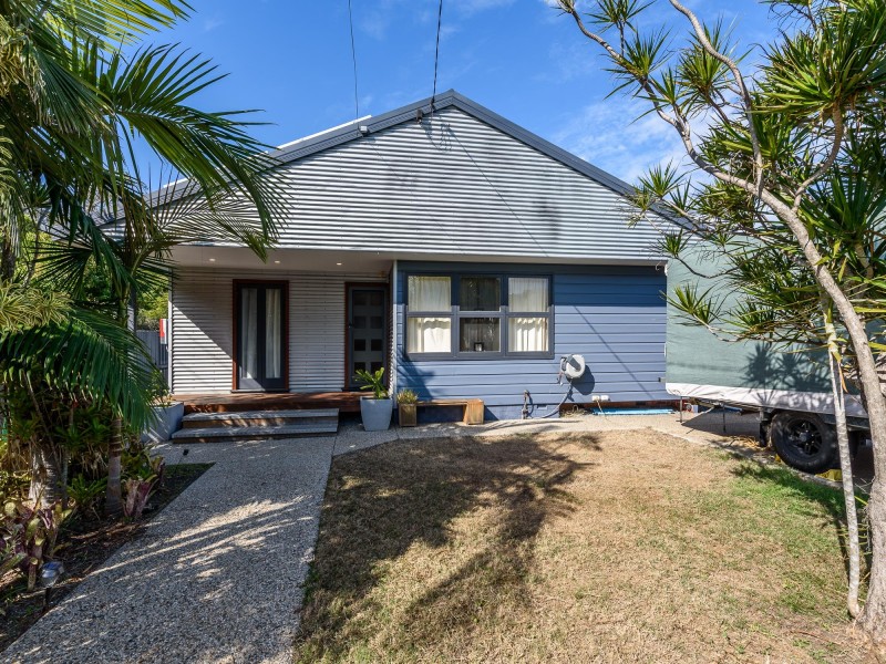 57 Annerley Avenue, Runaway Bay QLD 4216
