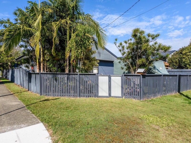 57 Annerley Avenue, Runaway Bay QLD 4216