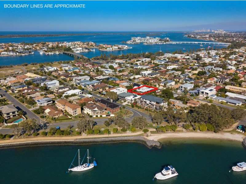29 Shoveller Avenue, Paradise Point QLD 4216