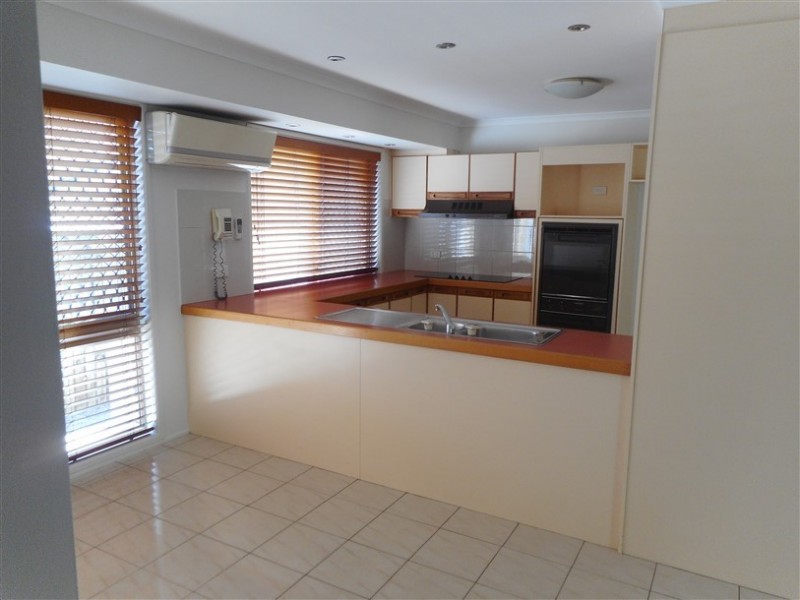 36 Parkwood Boulevard, Parkwood QLD 4214