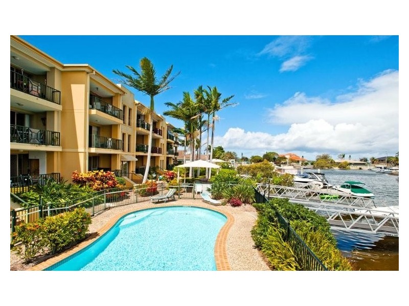 9/14-18 Jennifer Avenue, Runaway Bay QLD 4216