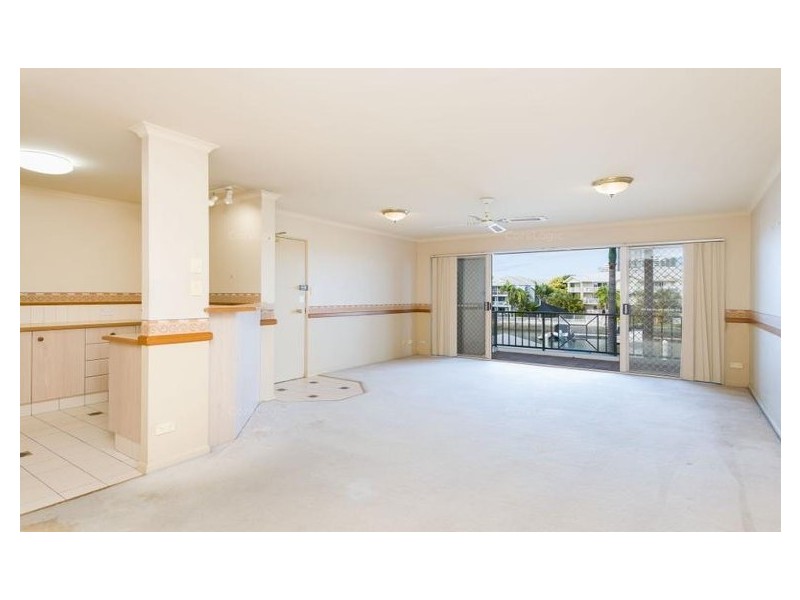 9/14-18 Jennifer Avenue, Runaway Bay QLD 4216