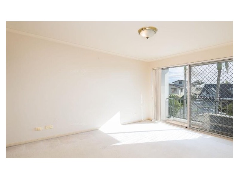 9/14-18 Jennifer Avenue, Runaway Bay QLD 4216