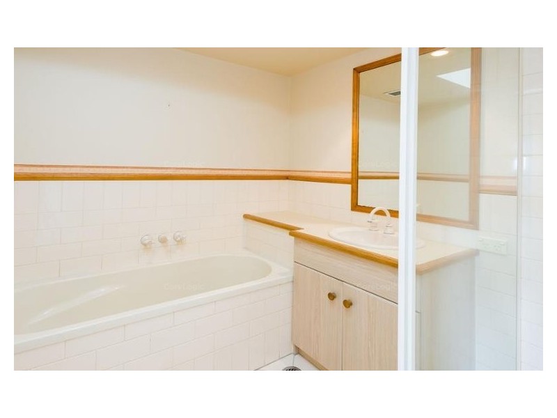 9/14-18 Jennifer Avenue, Runaway Bay QLD 4216