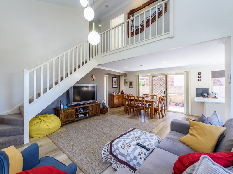 27/2 Doyalson Place, Helensvale QLD 4212