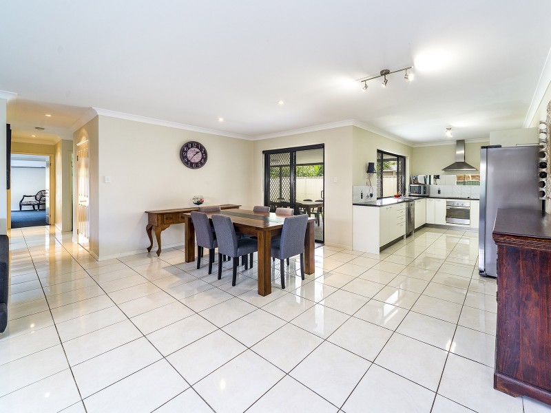 40 Morala Avenue, Runaway Bay QLD 4216