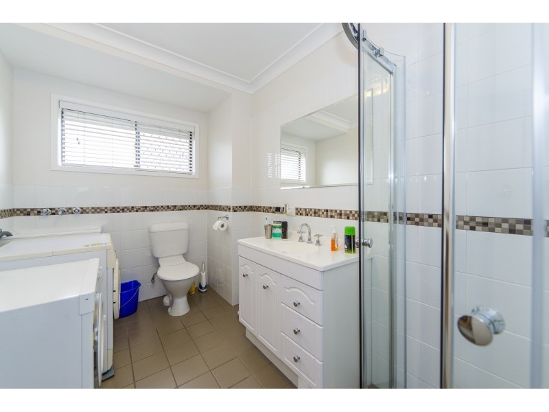 2/59 Milton Avenue, Paradise Point QLD 4216