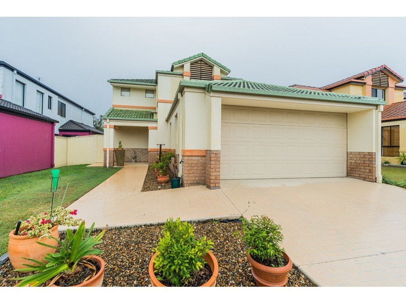 79 Tee Trees Boulevard, Arundel QLD 4214