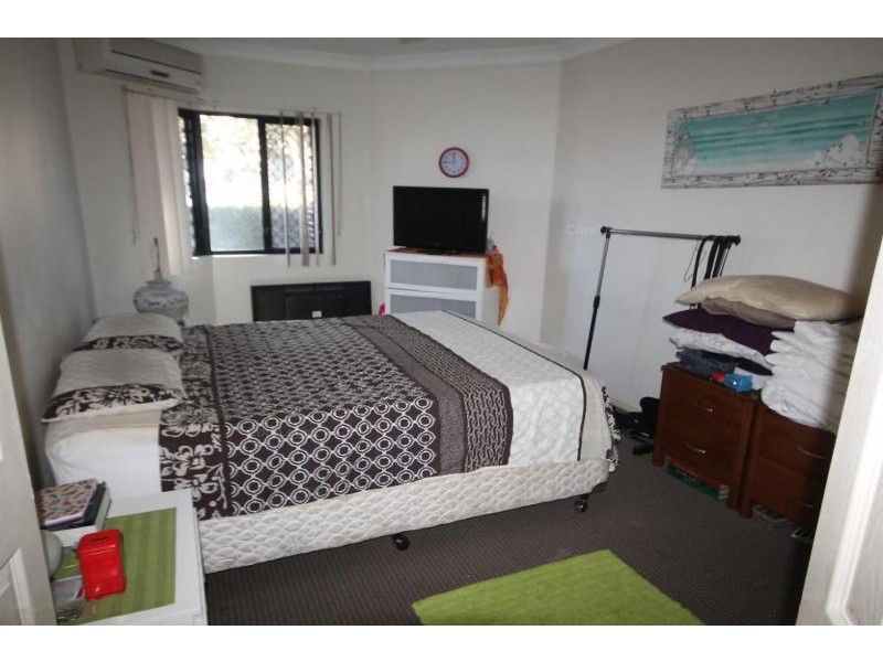 1/2 Broad Street, Labrador QLD 4215