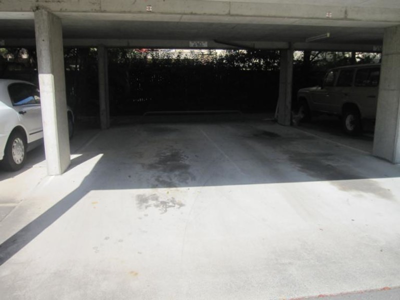 8/29 Ahern Street, Labrador QLD 4215