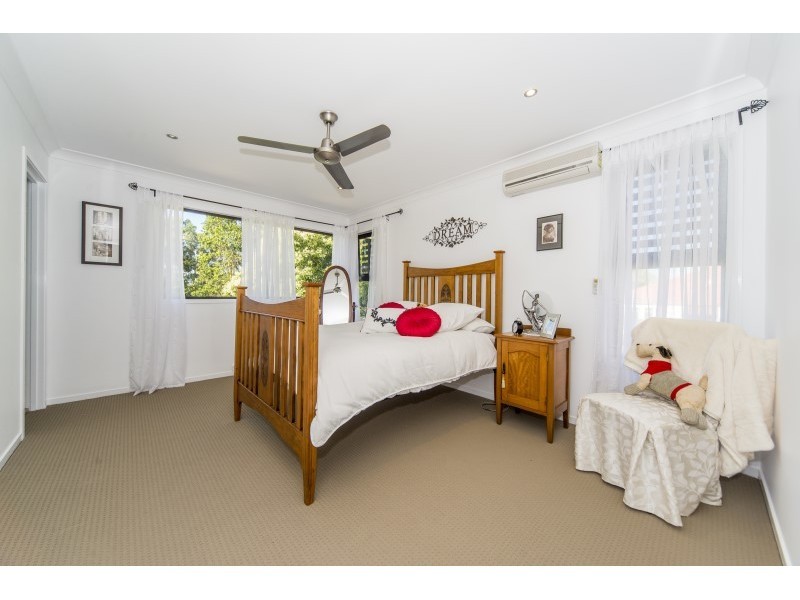 2/25 Ashbourne Terrace, Biggera Waters QLD 4216
