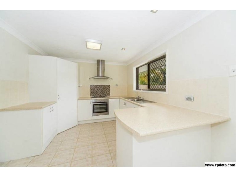 1/8 Jean Street, Labrador QLD 4215